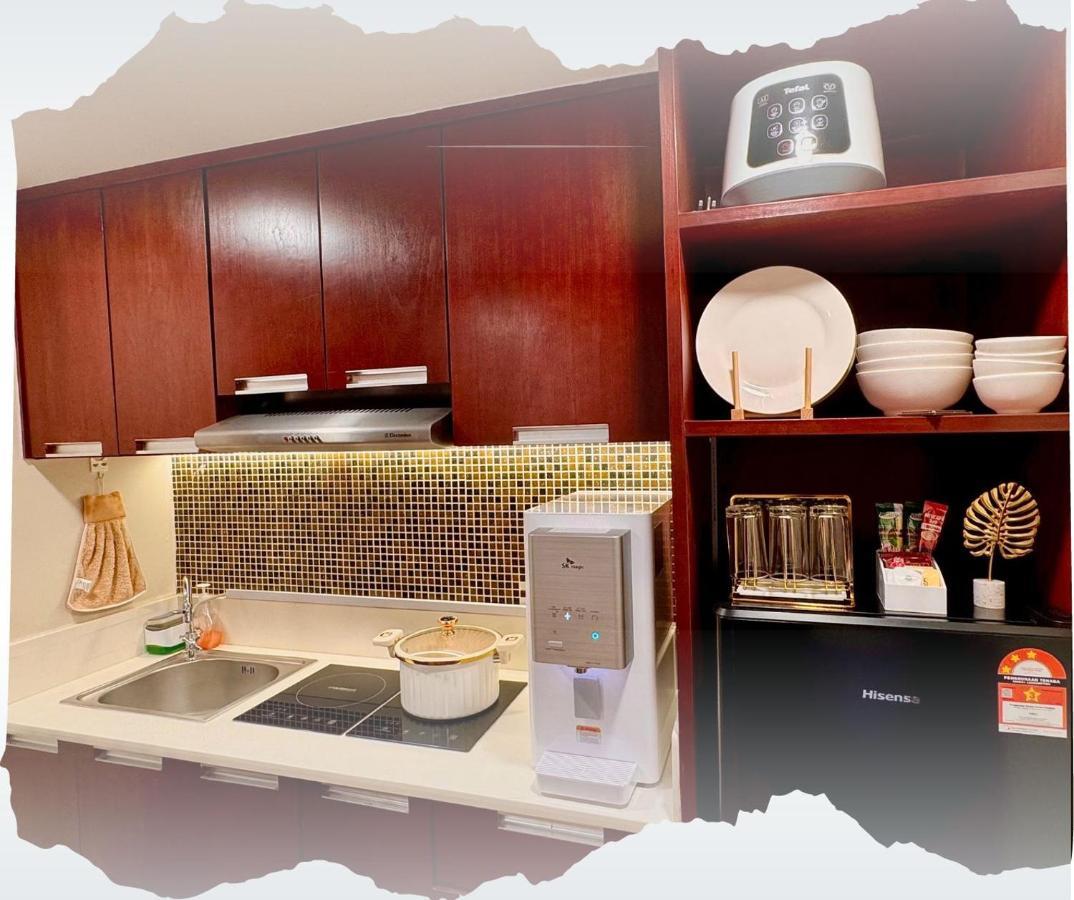 Apartment New Homestay !! Heritage Suites Near Imago Mall City Central , Free Highspeed Wifi & Netflix , Kota Kinabalu *