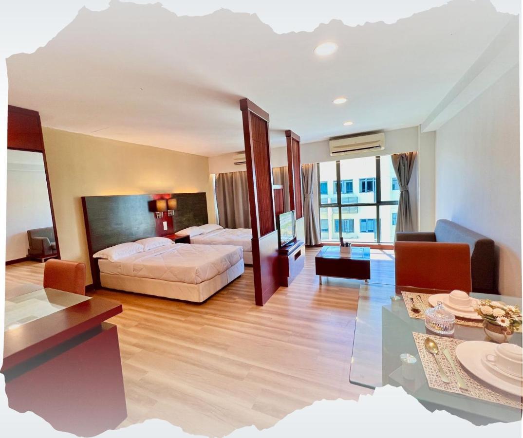 New Homestay !! Heritage Suites Near Imago Mall City Central , Free Highspeed Wifi & Netflix , Kota Kinabalu Apartment *